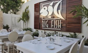 Coral Beach Club Villas & Marina