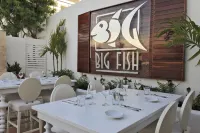 코럴 비치 클럽 빌라 & 마리나