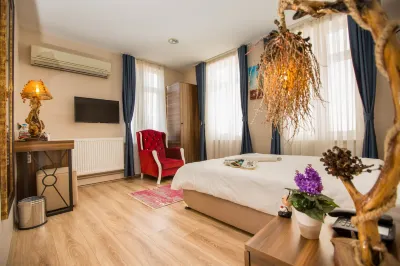 Corner Garden Hotel Hotel in zona Chiesa di San Pietro e Paolo
