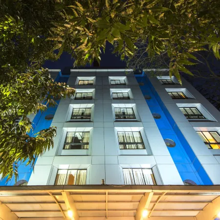 Hotel Park Central Koregaon Park Отели рядом с достопримечательностью «Хотел Орора Тауэрс»