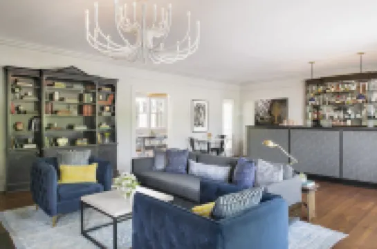 โอ๊คเฮิร์สต์อินน์ ที่มหาวิทยาลัย