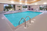 Days Inn by Wyndham Madison NE/Windsor Hotels in Waunakee