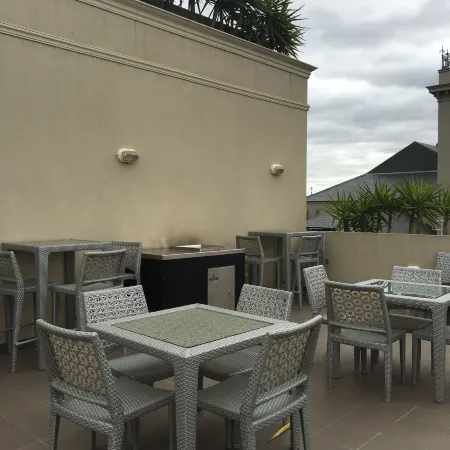 Corporate Living Accommodation Hawthorn Отели рядом с достопримечательностью «Университет Мельбурн»