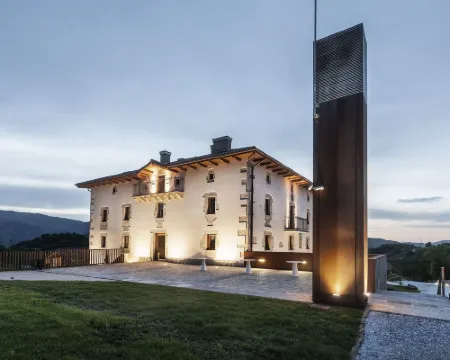 Palacio de Yrisarri by IrriSarri Land Hoteles en Igantzi