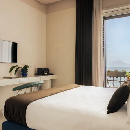 Demetra Luxury Suites Отели рядом с достопримечательностью «Прогулка»