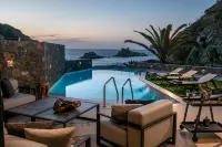 Made by the Sea Villas 9 Bdrm -  Holiday Villas