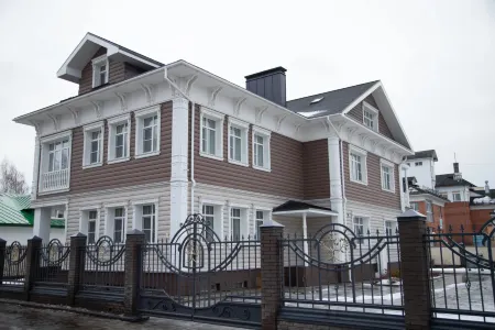 Sofiya Hotel Отели рядом с достопримечательностью «Памятник космонавту Павлу Беляеву»