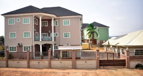 Pectoria Guesthouse Hotels in Ogbomosho