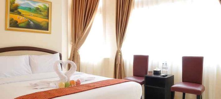 Mongonsidi Hotel Hoteles en Padang