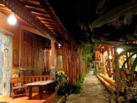 Bedhot Homestay Hoteles en Sewon