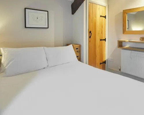 Host & Stay - Himmell Hotels in Healey