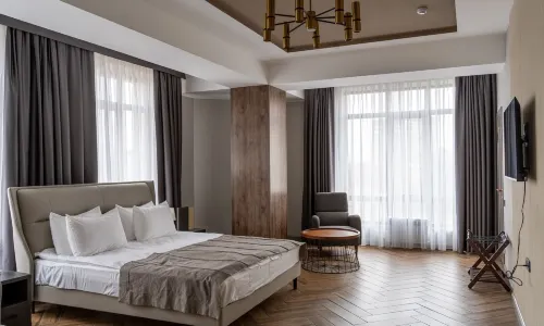 Five hotel