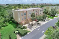 Vista Cay Resort, Next To Universal 821 3 Bedroom Townhouse Hotels in SeaWorld Area