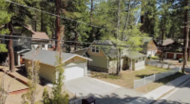 Aster by AvantStay Classic Kings Beach Cottage in the of North Shore