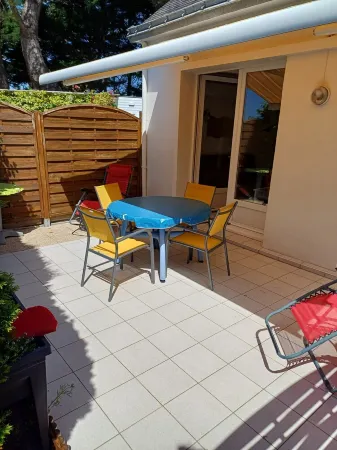 Vacation home DAMGAN, 200m from beach and fishing, quiet, high-speed WIFI. Отели в г. Дамган