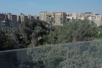 Pyramid Front Hotel - Mountain view