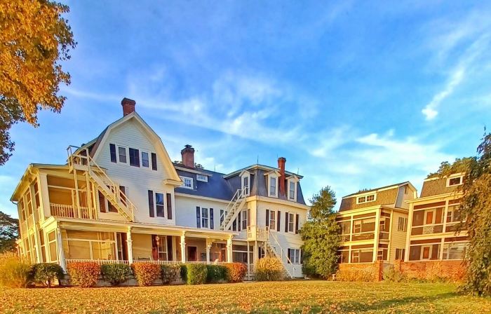 Sandaway Suites & Beach