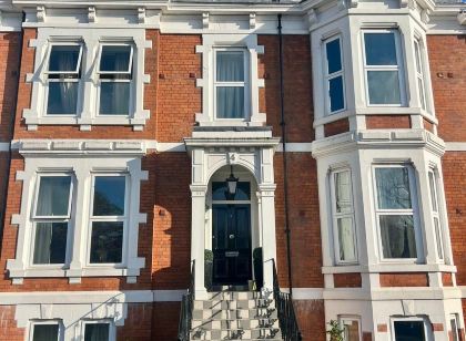 Kensington House by Warren Collection