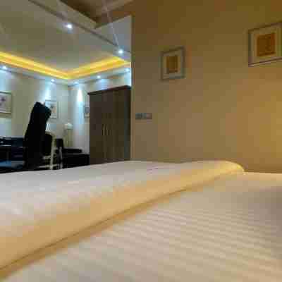Particular Destiny Suites Rooms