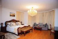 Golden Palm Boutique - 4-Star