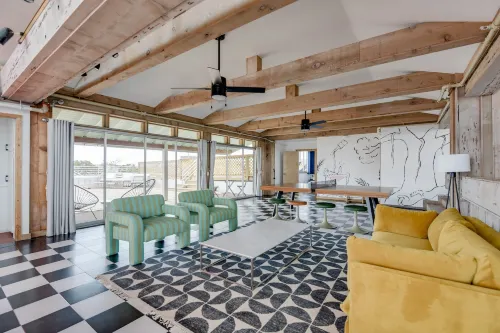 New Kamp - Rooftop Penthouse - Condos