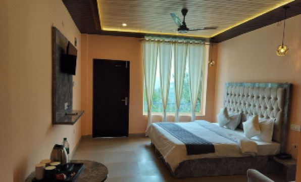 Ganeshwaram Hotel & Restaurant, Bhowali, Nainital