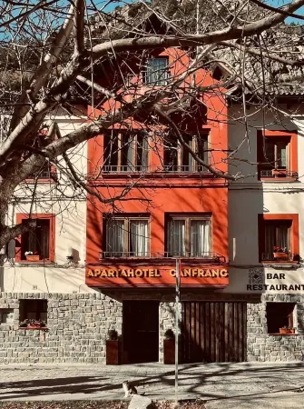 Apartahotel Canfranc Отели в г. Canfranc-Estancion