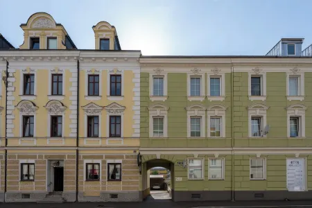 Coy Apartments Leoben - Stay Comfortable, Work Smart Отели в г. Леобен