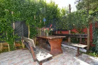 Cozy apartment with shared pool Hotels in Fazana