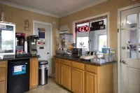 Harbor Inn & Suites Oceanside