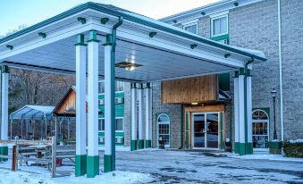 Westgate Inn