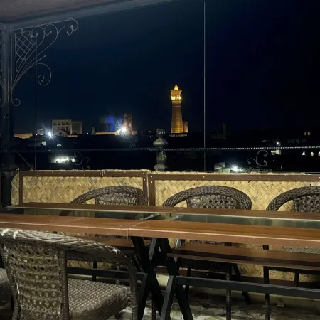 SHOM EAST HOTEL