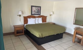 Holiday Motel - Whiteville