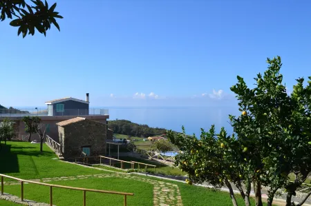 Borgo Rosso di Sera Resort Отели в г. Paola