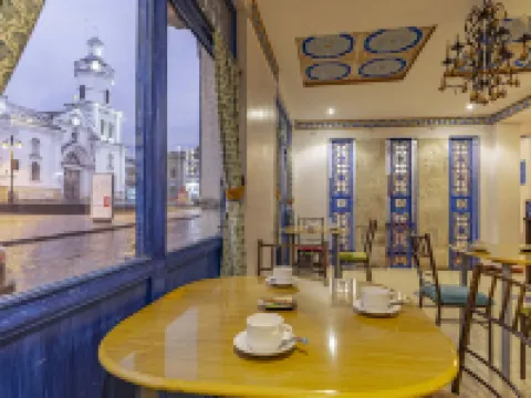 Hotel Azul De La Plaza Hoteles en Cuenca