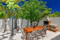 Boutique Hotel Swiss Paradise Aruba Villas and Suites Hotel dekat California Lighthouse