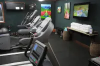 Pike's Waterfront Lodge - Gym