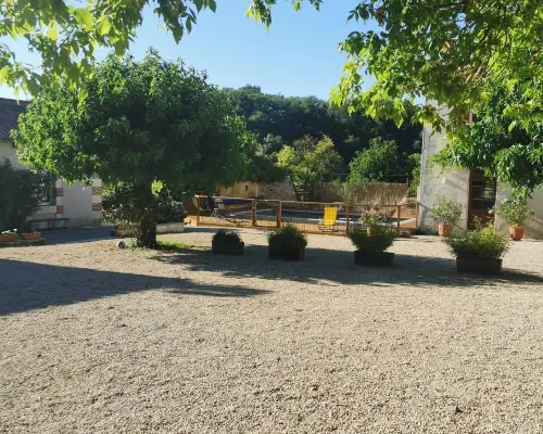 Chambres d'hôtes de la Pilatière Hôtels à : Persac