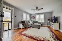 Next Door to Mercy Hospital - Pet Friendly - Fast Wifi