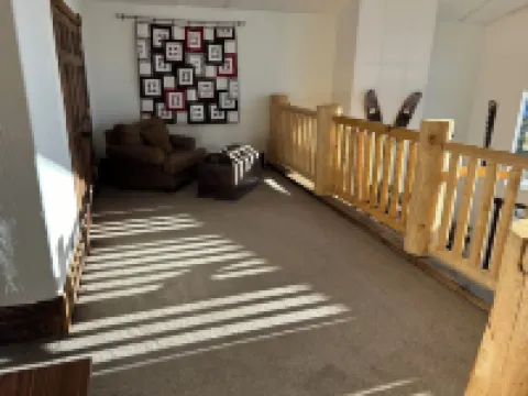 6 Bedroom Mountain Retreat  37 Acres, Close to Hwy 285, Borders National Forest Hotels in Bailey