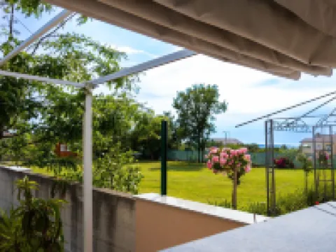 House of Good Vibrations Indy Hotels in Galizana