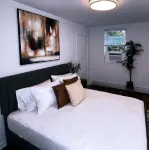 City Luxury @ Smart Pricing + Parking + Family-Friendly