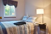 Exclusive 2B1B Prime Location Quiet Neighborhood Hotels near Costco Wholesale