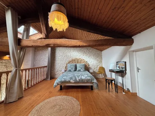 100m² house in quiet countryside 20 minutes from the ocean Hotels in Meursac