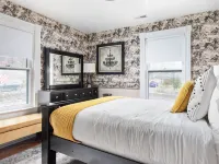 Historic Home w/ Sauna, HotTub, Speakeasy & Game Room Hotels in Berkeley Springs
