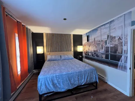 Electric City Mid-Term Downtown Apartment