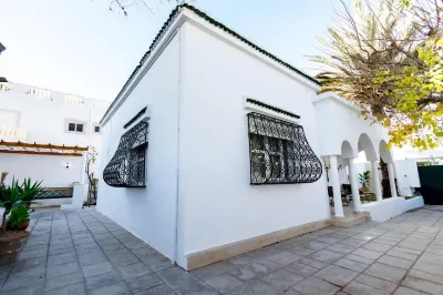 Villa Bord de Mer Piscine Chauff e et Terrasse Hotels in 