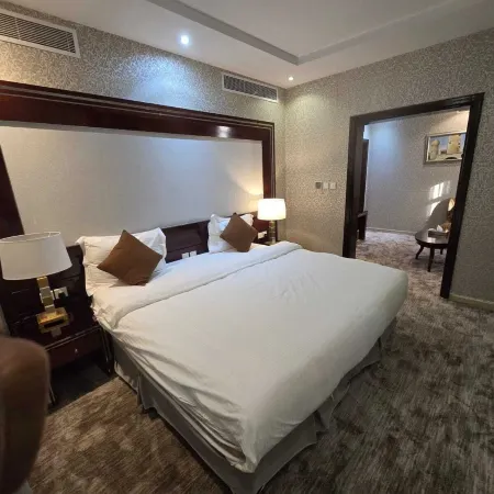 EKONO HOTEL Отели рядом с достопримечательностью «Торговый центр Aya»
