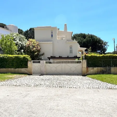 Vilamoura Amazing Golf Villa with Pool by Homing