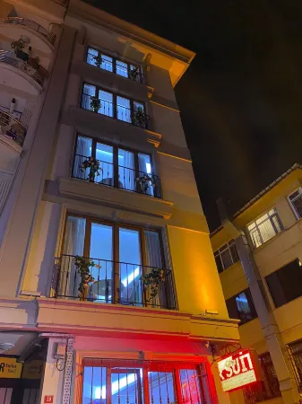 Elegance Suites